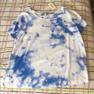 White and Blue Shirt - Forever 21 (Size L NWT)